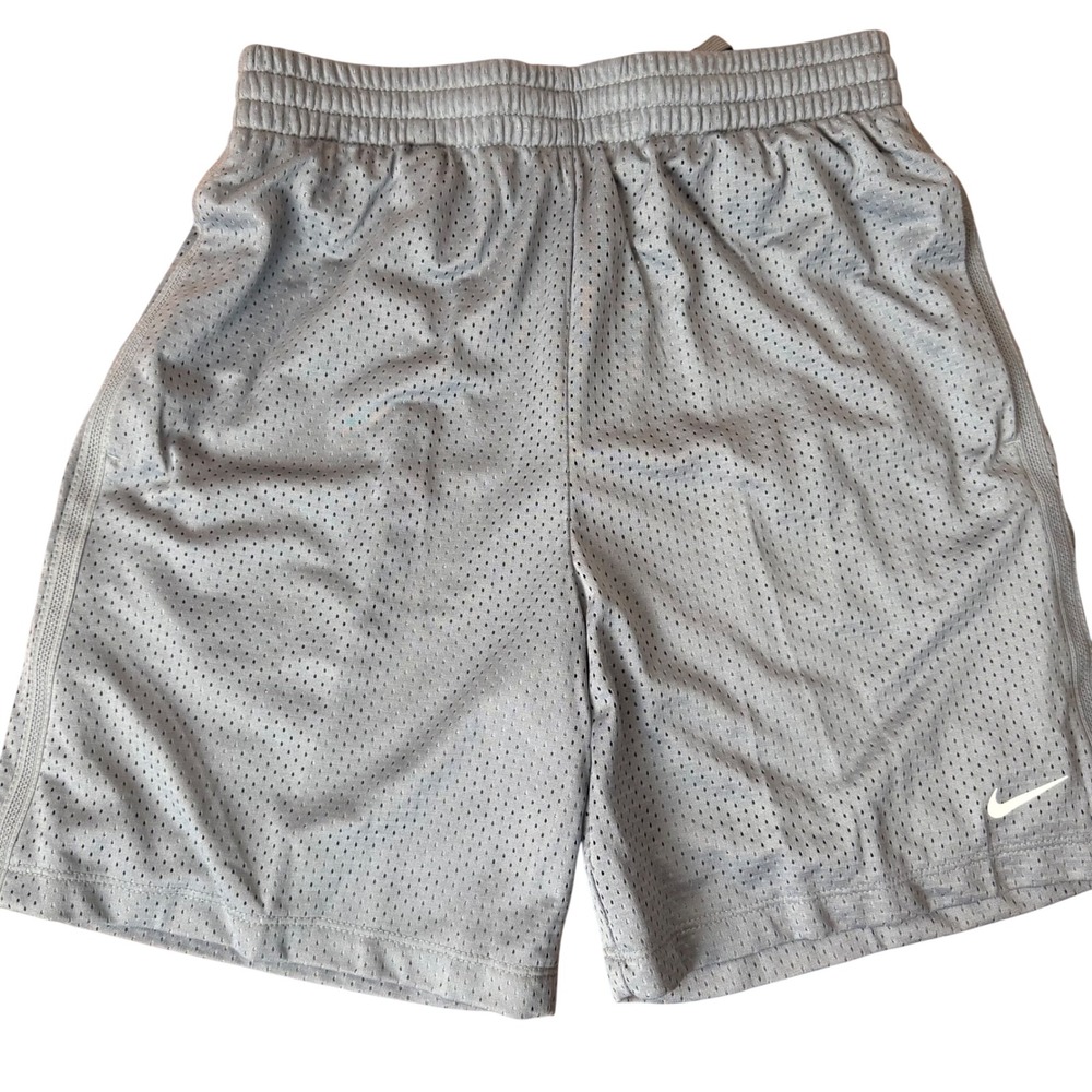 Nike Kids Dri-FIT Mesh Training Shorts Grey FN8692-065 Size Large‎ L